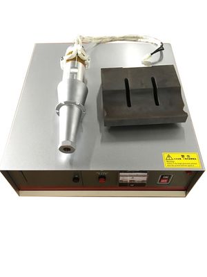 جوشکاری اولتراسونیک جوش خورده تیتانیوم یا فولاد 15Khz Sonotrode و ژنراتور